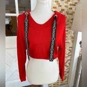 H&M Divided fine knit red cropped hoodie